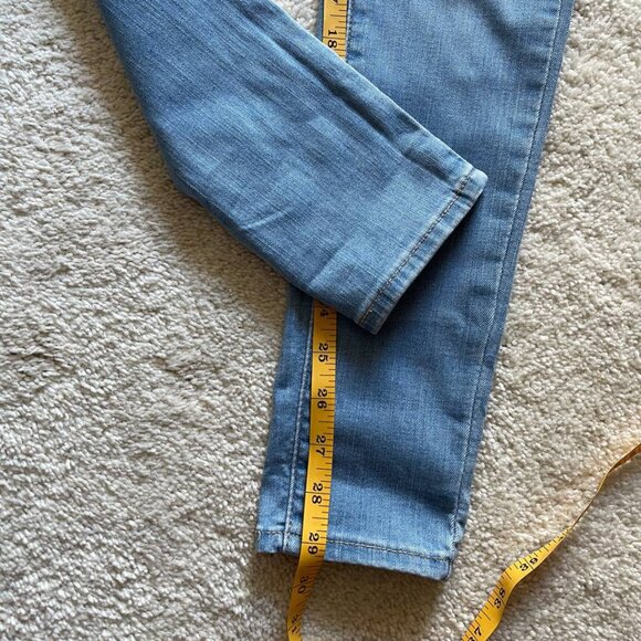 Levi's Mile High Super Skinny Distressed Women Jeans Size 26/30 - Picture 9 of 12